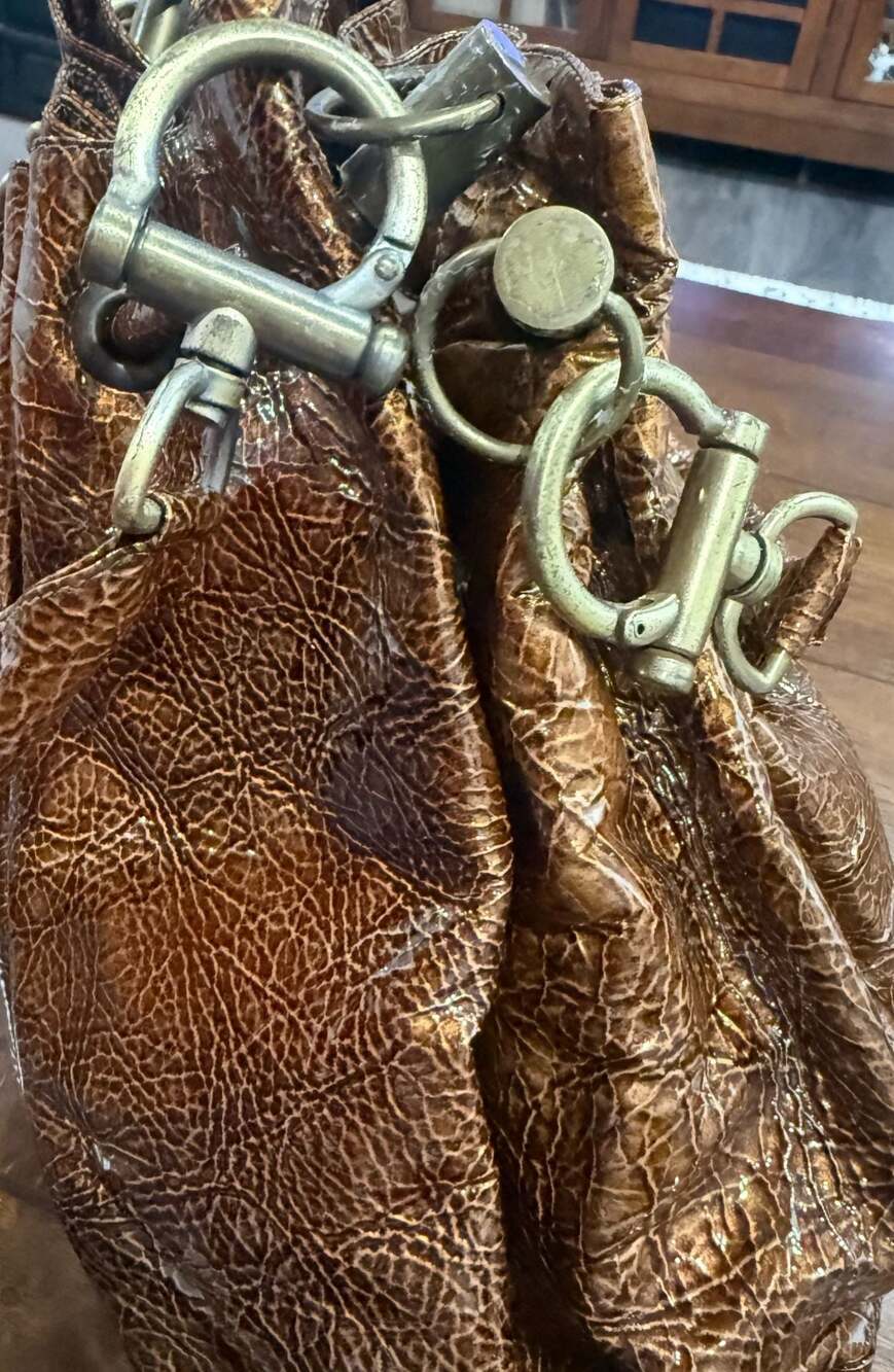 Y2K Vicky Tcherassi Brown Crinkle Patent Leather Drawstring Bucket Shoulder Bag - Picture 4 of 7